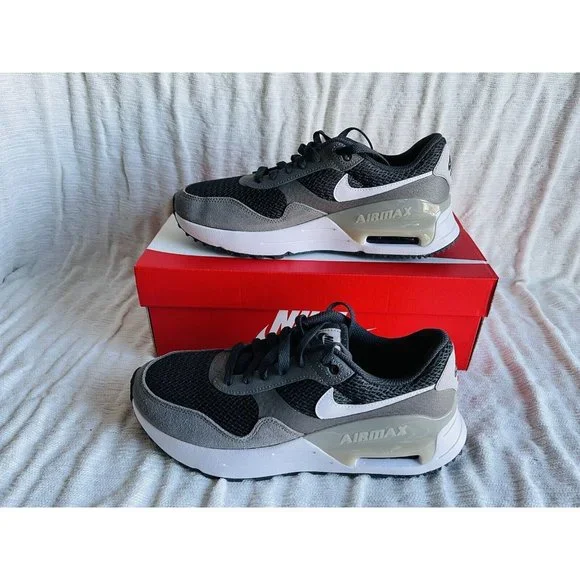NiB Nike Air Max SYSTM DK Smoke Grey/ White DM9537 002